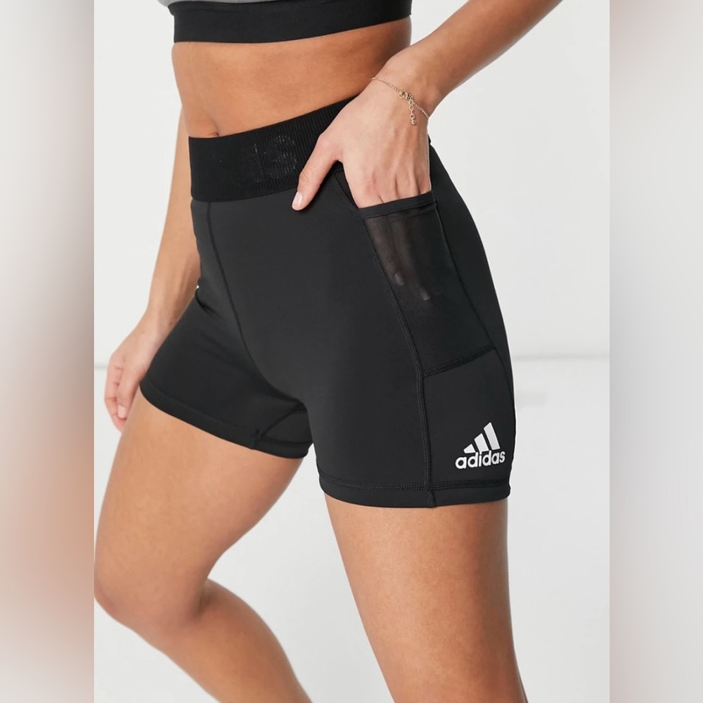 NWT Adidas Women’s Techfit Badge of Sport Shorts - Picture 3 of 11